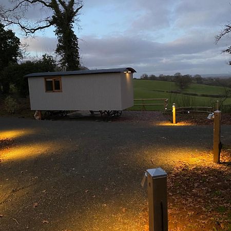 The Hereford Hut, Charming 1 Bedroom Shepherds Hut Callow المظهر الخارجي الصورة
