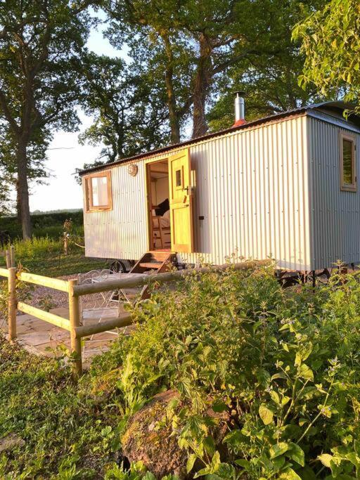 The Hereford Hut, Charming 1 Bedroom Shepherds Hut Callow المظهر الخارجي الصورة